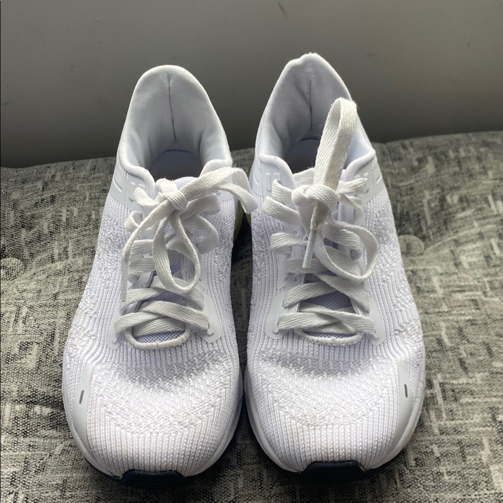 Avia Women's White Sneakers